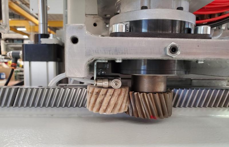Как зубчатые рейки повышают производительность станков с ЧПУ